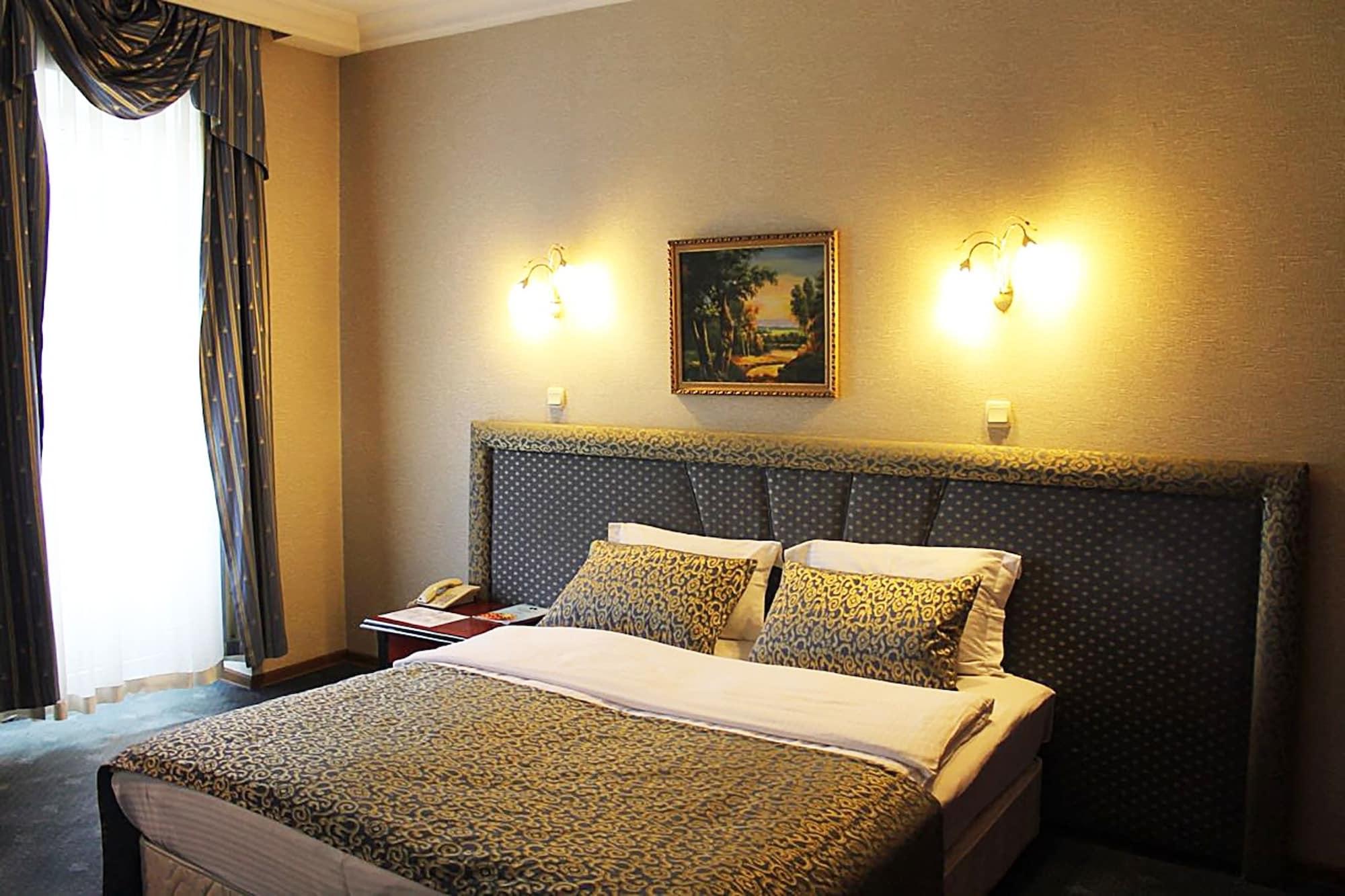 Hotel Ambassador à Almaty Extérieur photo