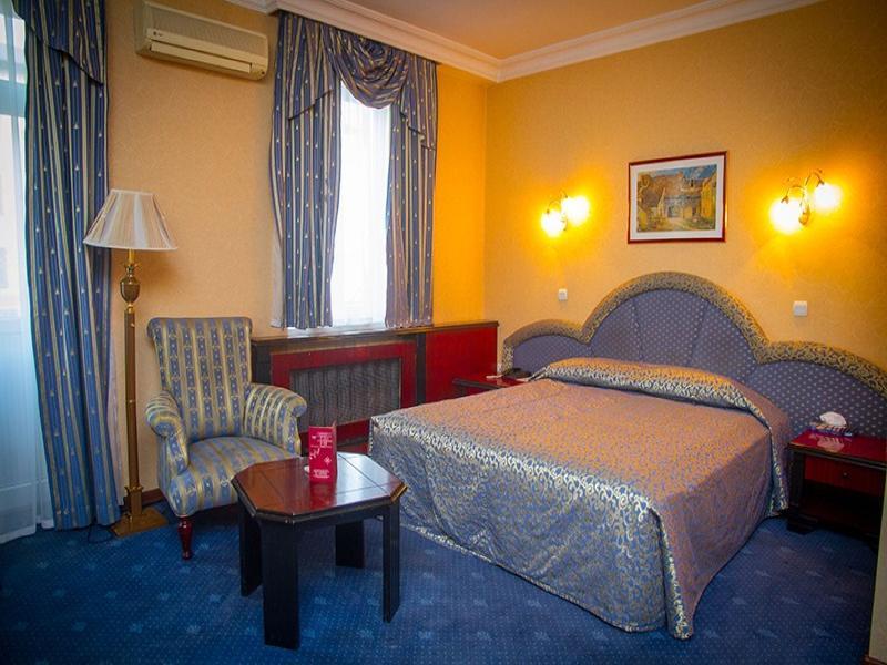 Hotel Ambassador à Almaty Extérieur photo